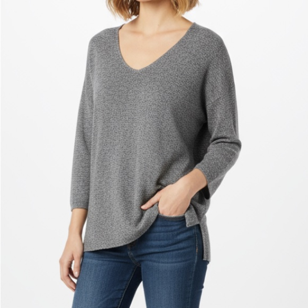 Old Navy Charcoal Knit V-Neck Sweater size L